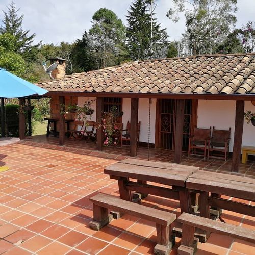 Casa de 3 alcobas en venta en Pantanillo, Envigado, 287 m² · foto 6 de 19