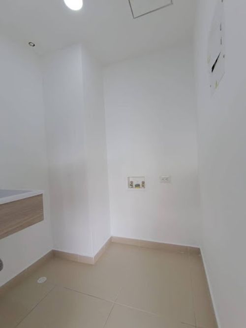Apartamento de 3 alcobas en venta en Los Alcazares, Sabaneta, 86 m² · foto 14 de 18