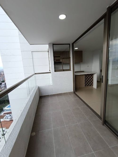 Apartamento de 3 alcobas en venta en Los Alcazares, Sabaneta, 86 m² · foto 16 de 18
