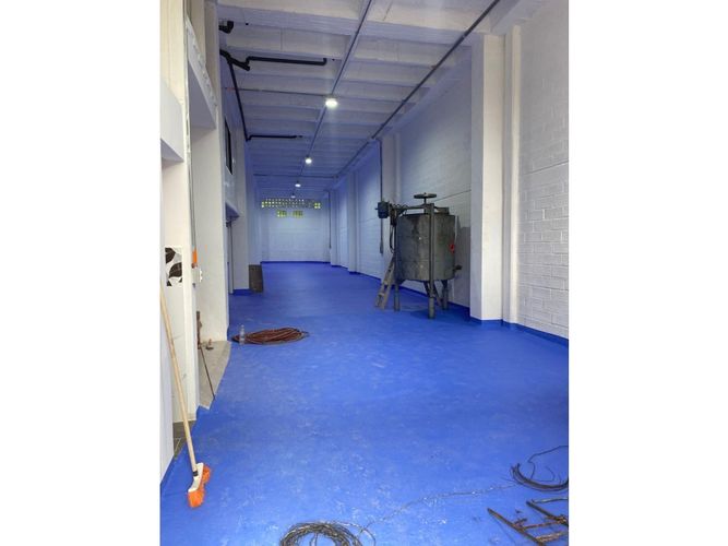 Bodega en arriendo en Cabecera San Antonio De Prado, Medellín, 320 m² · foto 3 de 13