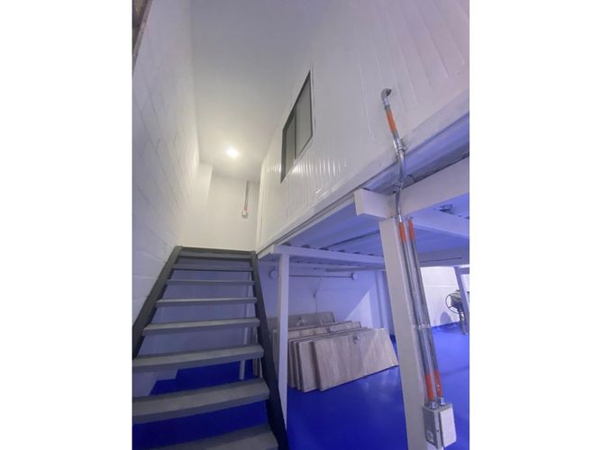Bodega en arriendo en Cabecera San Antonio De Prado, Medellín, 320 m² · foto 10 de 13