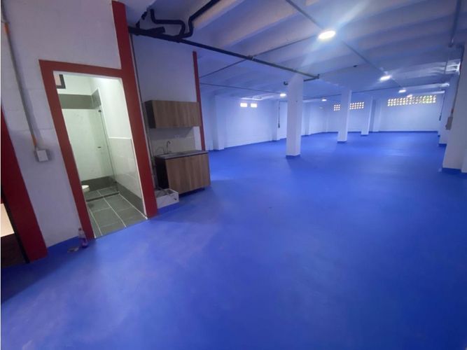 Bodega en arriendo en Cabecera San Antonio De Prado, Medellín, 320 m² · foto 4 de 23