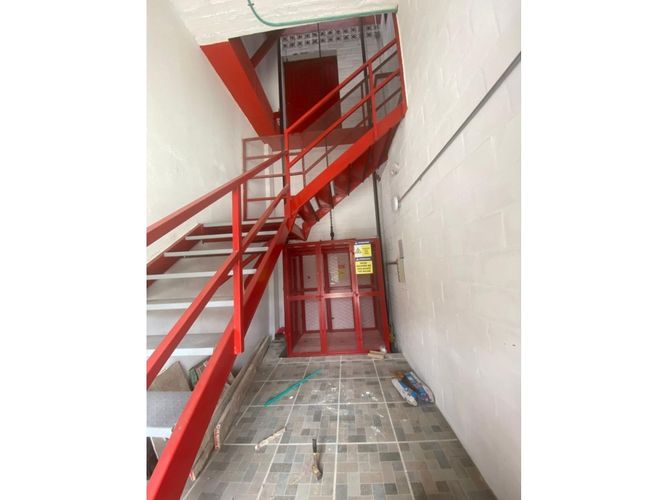 Bodega en arriendo en Cabecera San Antonio De Prado, Medellín, 320 m² · foto 7 de 23