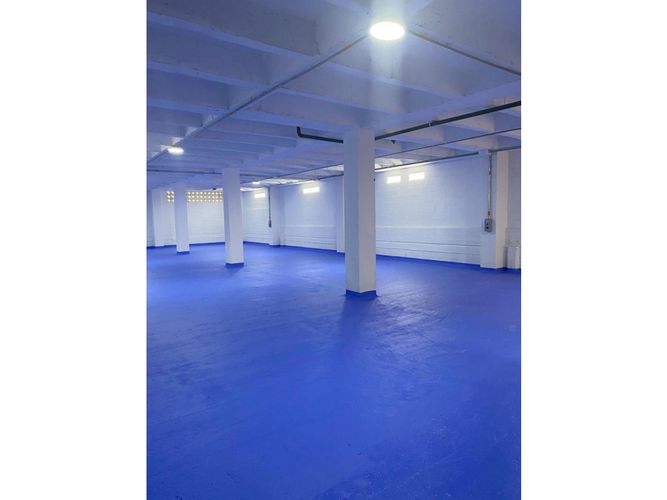 Bodega en arriendo en Cabecera San Antonio De Prado, Medellín, 320 m² · foto 8 de 23