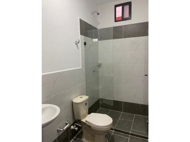 Bodega en arriendo en Cabecera San Antonio De Prado, Medellín, 320 m² · foto 15 de 23