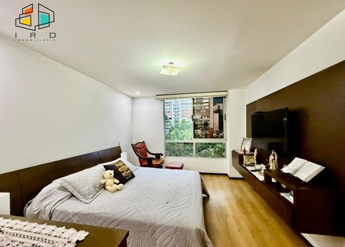 Apartamento de 4 alcobas en venta en Castropol, Medellín, 131 m² · foto 13 de 24