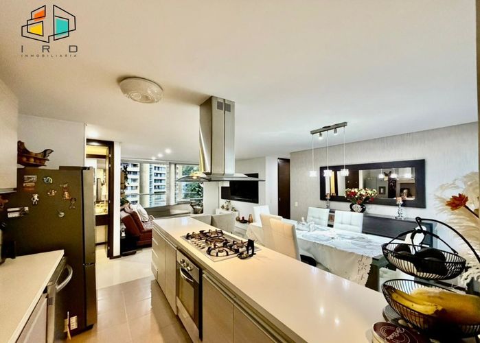 Apartamento de 4 alcobas en venta en Castropol, Medellín, 131 m² · foto 8 de 24