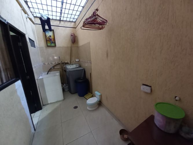 Casa de 9 alcobas en venta en Bretaña, Cali, 185 m² · foto 7 de 24