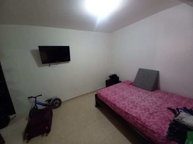 Casa de 9 alcobas en venta en Bretaña, Cali, 185 m² · foto 20 de 24