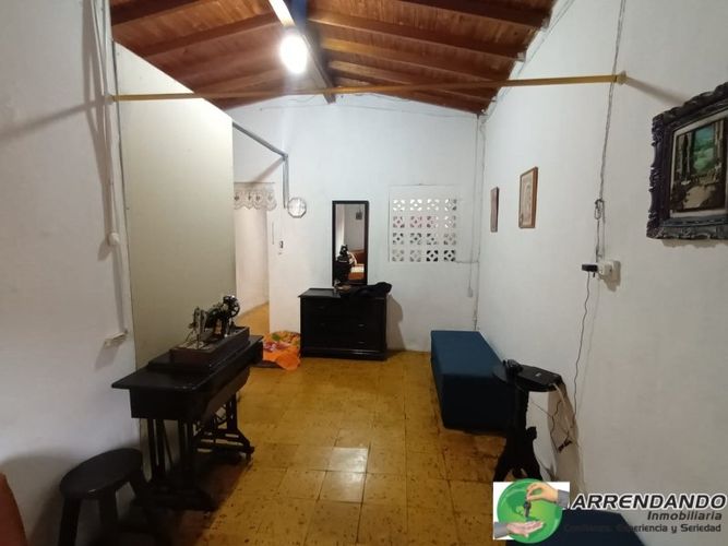 Casa en venta en Ditaires, Itagüí, 125 m² · foto 2 de 18