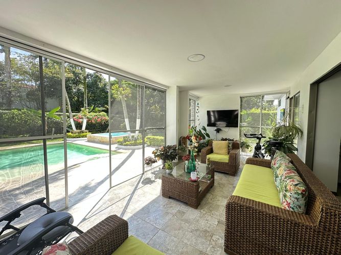 Casa de 5 alcobas en venta en La Morada, Jamundí, 350 m² · foto 4 de 24