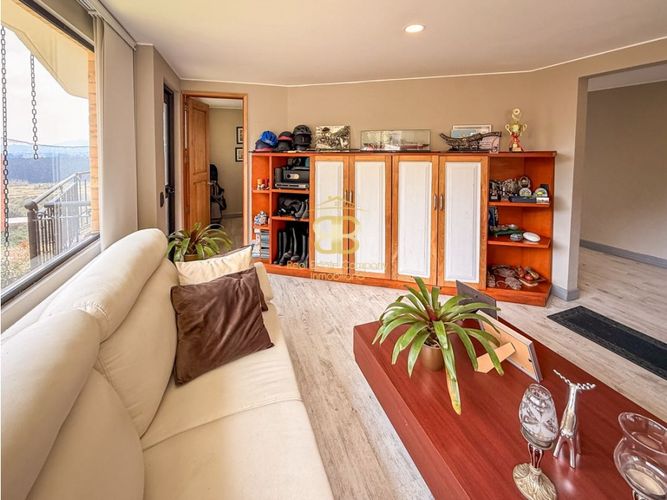 Casa de 4 alcobas en venta en Aposentos, Sopó, 315 m² · foto 8 de 24