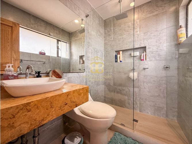 Casa de 4 alcobas en venta en Aposentos, Sopó, 315 m² · foto 10 de 24