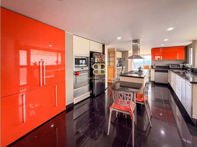 Casa de 4 alcobas en venta en Aposentos, Sopó, 315 m² · foto 14 de 24