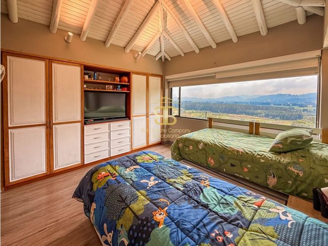 Casa de 4 alcobas en venta en Aposentos, Sopó, 315 m² · foto 19 de 24