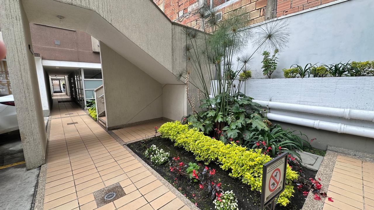 Apartamento en venta en Verbenal San Antonio, Bogotá · foto 13 de 21