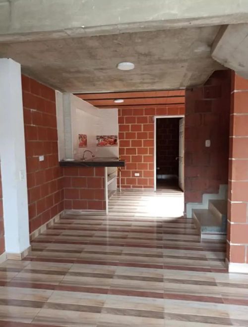 Casa de 2 alcobas en venta en Villagorgona, Candelaria, 120 m² · foto 2 de 7