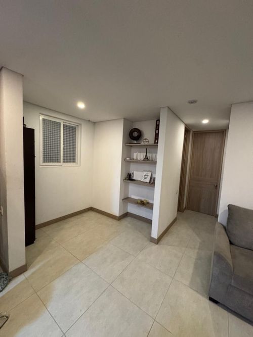 Apartamento de 2 alcobas en venta en Centenario, Cali, 90 m² · foto 6 de 16