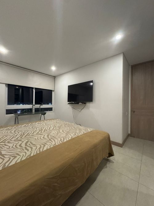 Apartamento de 2 alcobas en venta en Centenario, Cali, 90 m² · foto 10 de 16