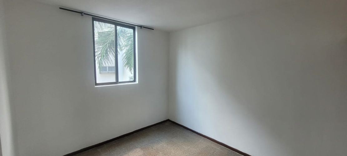 Apartamento en venta en Los Alcazares, Cali · foto 7 de 9