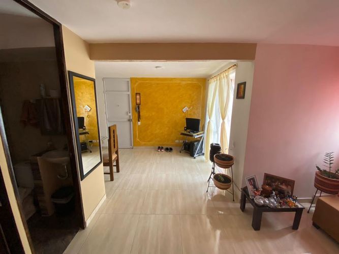 Apartamento de 2 alcobas en venta en Candelaria, 44 m² · foto 3 de 8