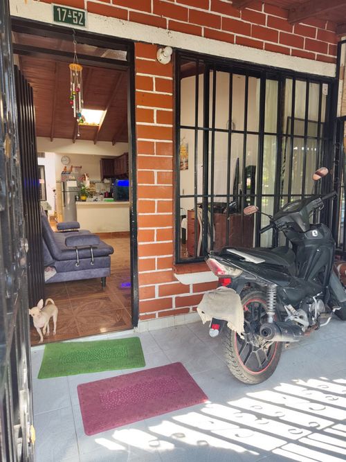 Casa de 4 alcobas en venta en Villagorgona, Candelaria, 140 m² · foto 3 de 13