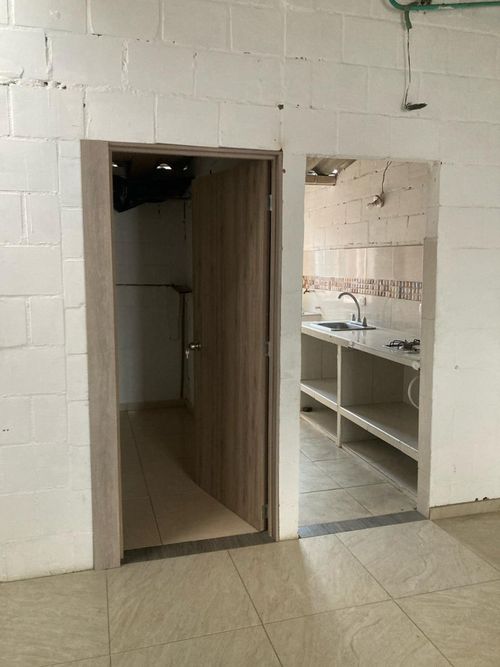 Casa de 6 alcobas en venta en Paso De La Bolsa, Jamundí, 198 m² · foto 13 de 17