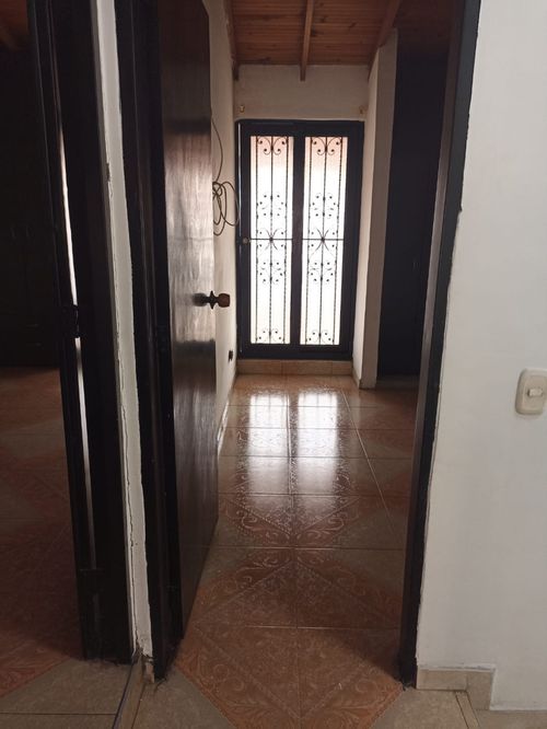 Casa de 5 alcobas en venta en Villagorgona, Candelaria, 198 m² · foto 18 de 24