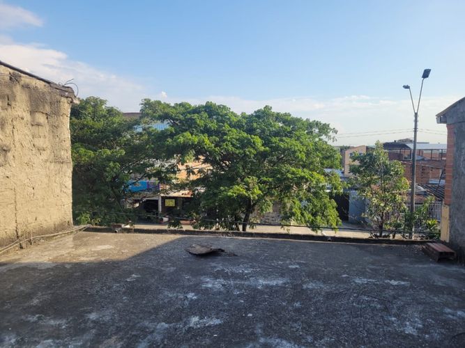 Casa de 8 alcobas en venta en La Independencia, Cali, 240 m² · foto 21 de 24