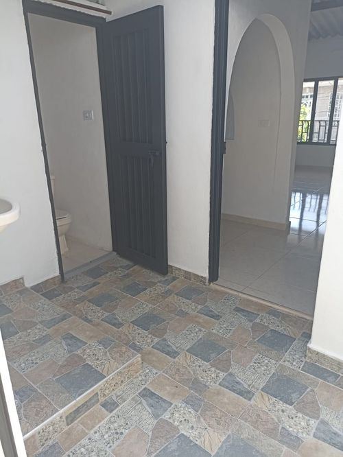 Casa de 9 alcobas en venta en Marroquin Iii, Cali, 210 m² · foto 13 de 15