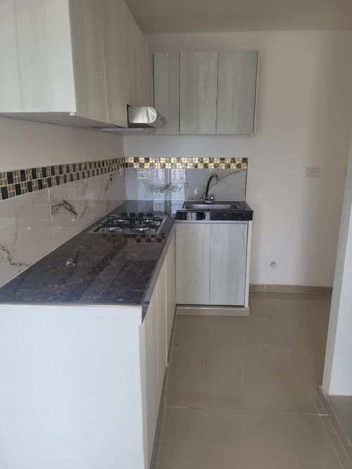 Apartamento de 2 alcobas en venta en Zona Industrial, Yumbo, 58 m² · foto 7 de 10