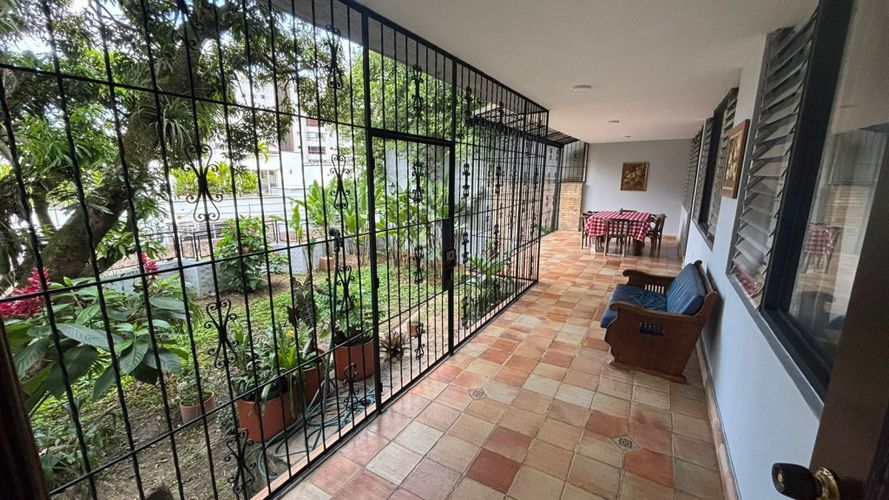 Casa de 4 alcobas en venta en Normandia, Cali, 230 m² · foto 10 de 24