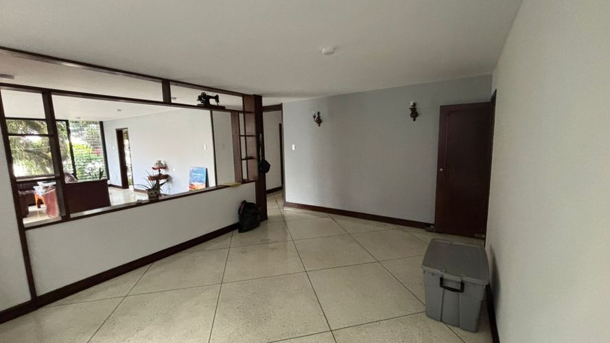 Casa de 4 alcobas en venta en Normandia, Cali, 230 m² · foto 12 de 24