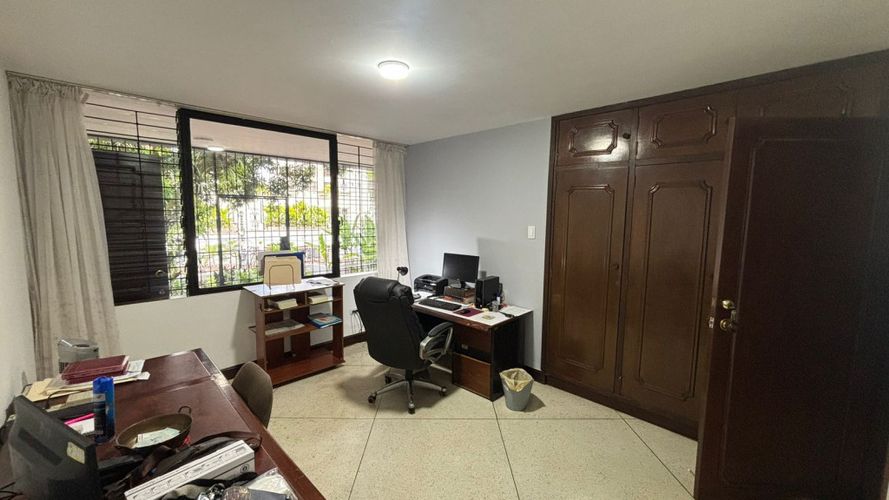 Casa de 4 alcobas en venta en Normandia, Cali, 230 m² · foto 22 de 24