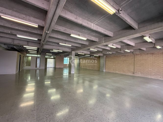 Local en arriendo en Guayabal, Medellín, 350 m² · foto 4 de 24