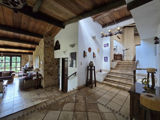 Casa de 4 alcobas en venta en Miravalle Dapa, Yumbo, 320 m² · foto 6 de 24