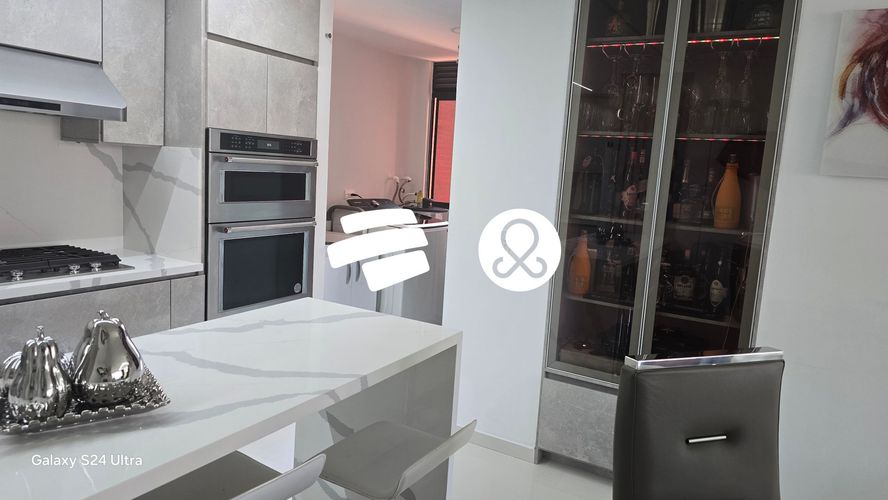 Apartamento de 3 alcobas en venta en Loma Del Esmeraldal, Envigado, 128 m² · foto 4 de 12