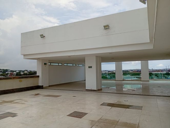 Edificio en arriendo en Alcibia, Cartagena, 3236 m² · foto 2 de 12