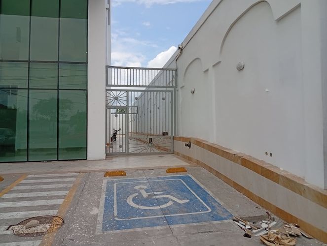 Edificio en arriendo en Alcibia, Cartagena, 3236 m² · foto 5 de 12