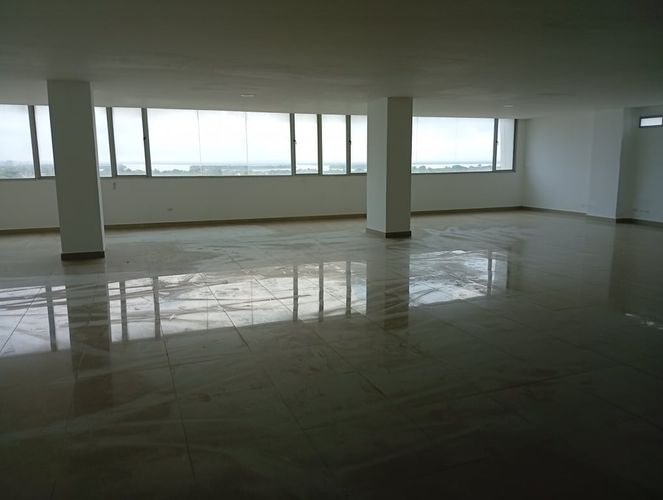 Edificio en arriendo en Alcibia, Cartagena, 3236 m² · foto 12 de 12
