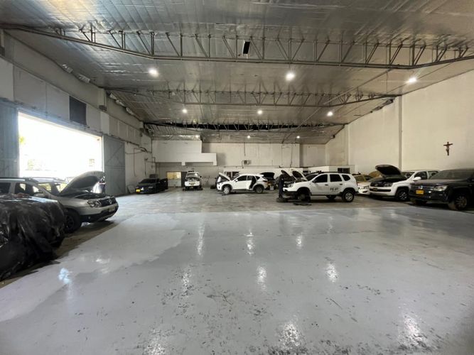 Bodega en venta en El Bosque, Cartagena, 2540 m² · foto 3 de 9