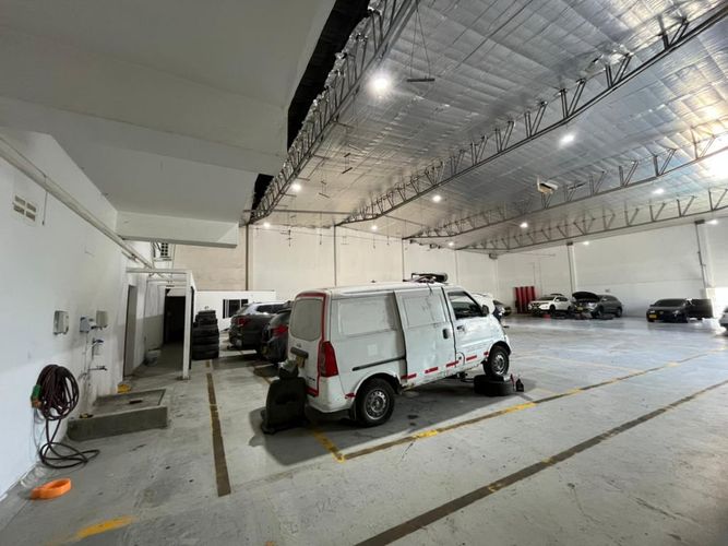 Bodega en venta en El Bosque, Cartagena, 2540 m² · foto 4 de 9