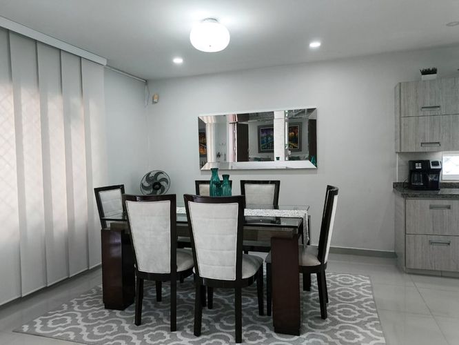 Casa de 7 alcobas en venta en Bello Horizonte, Santa Marta, 1663 m² · foto 2 de 12