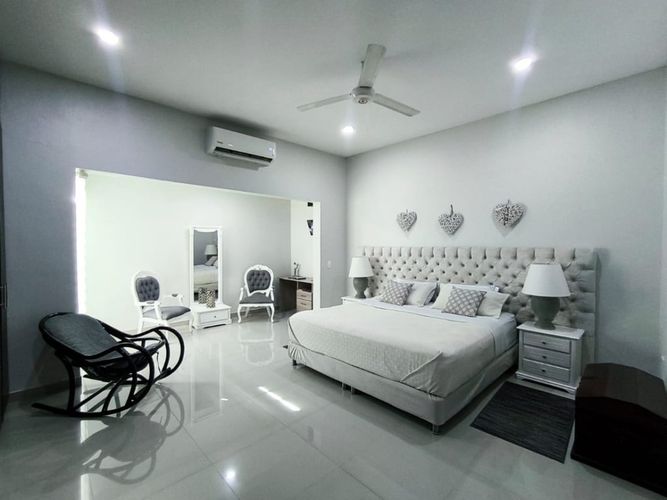 Casa de 7 alcobas en venta en Bello Horizonte, Santa Marta, 1663 m² · foto 5 de 12