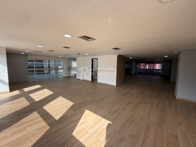 Oficina en arriendo en El Campestre, Medellín, 246 m² · foto 16 de 22