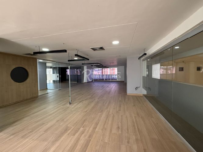Oficina en arriendo en El Campestre, Medellín, 246 m² · foto 17 de 22