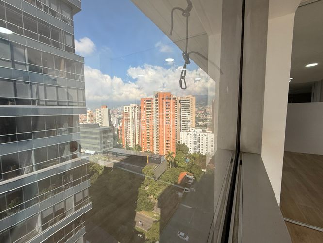 Oficina en arriendo en El Campestre, Medellín, 246 m² · foto 20 de 22