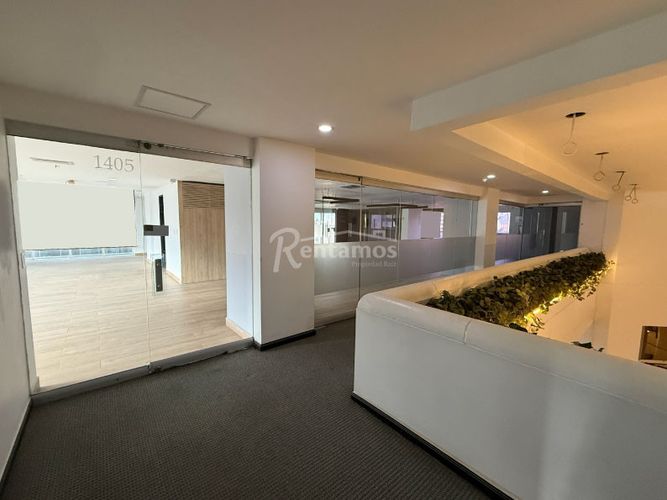 Oficina en arriendo en El Campestre, Medellín, 246 m² · foto 21 de 22