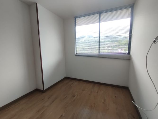 Apartamento de 3 alcobas en arriendo en Loma Del Escobero, Envigado, 101 m² · foto 9 de 17