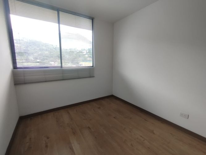 Apartamento de 3 alcobas en arriendo en Loma Del Escobero, Envigado, 101 m² · foto 10 de 17
